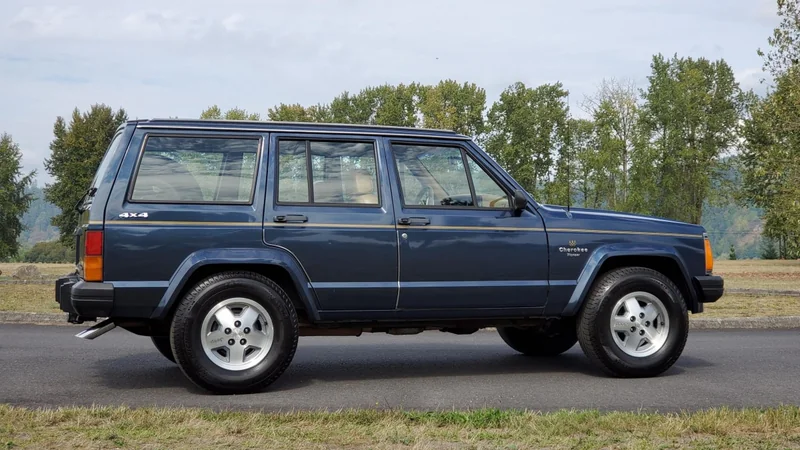 1988 Jeep Cherokee 3