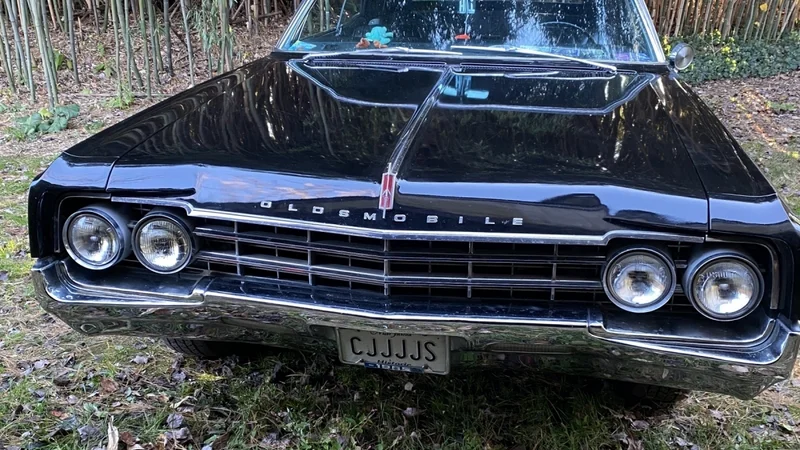 1965 Oldsmobile 98 convertible  11