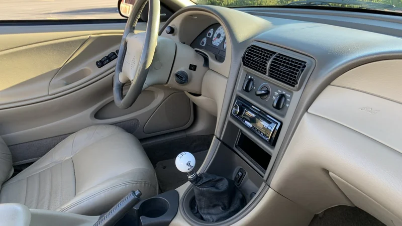 1999 Ford Mustang 4