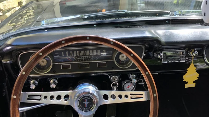 1965 Ford Mustang Fastback  10