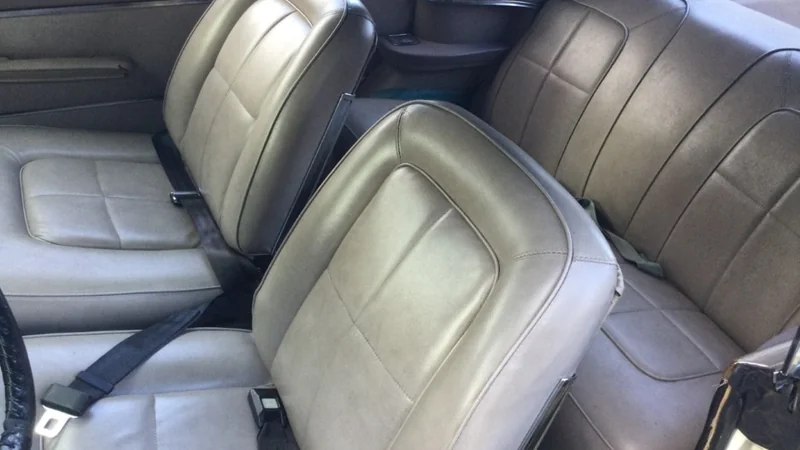 1963 Plymouth  Valiant Signet 200 12