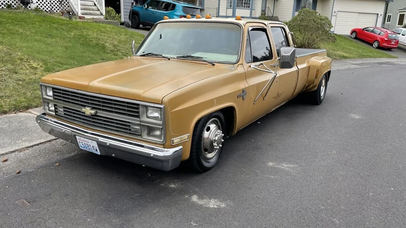 1984 Chevrolet C30 11