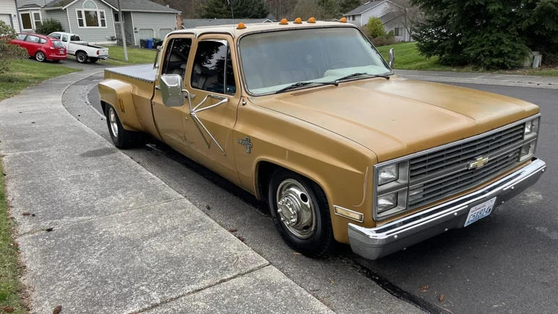 1984 Chevrolet C30 12
