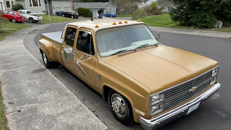1984 Chevrolet C30 13