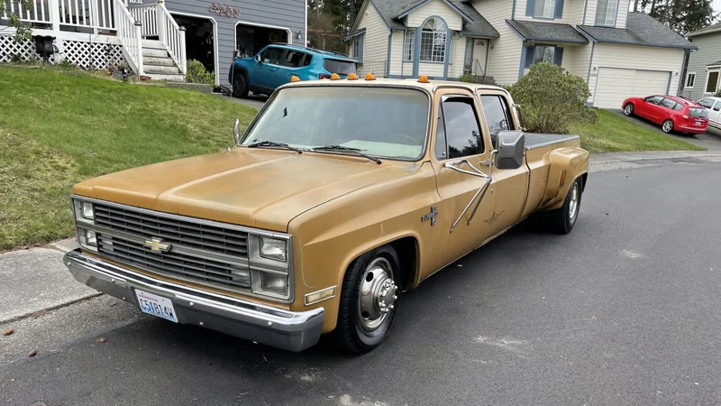 1984 Chevrolet C30 11