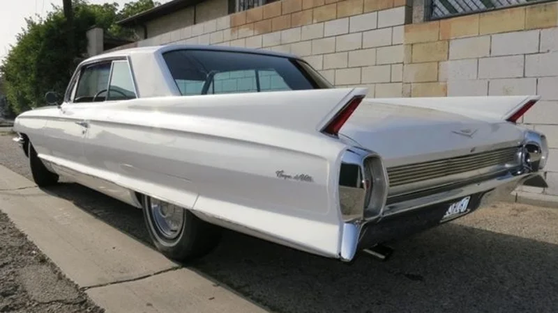 1962 Cadillac Coupe DeVille 2