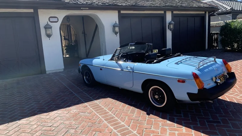 1976 MG MGB 3