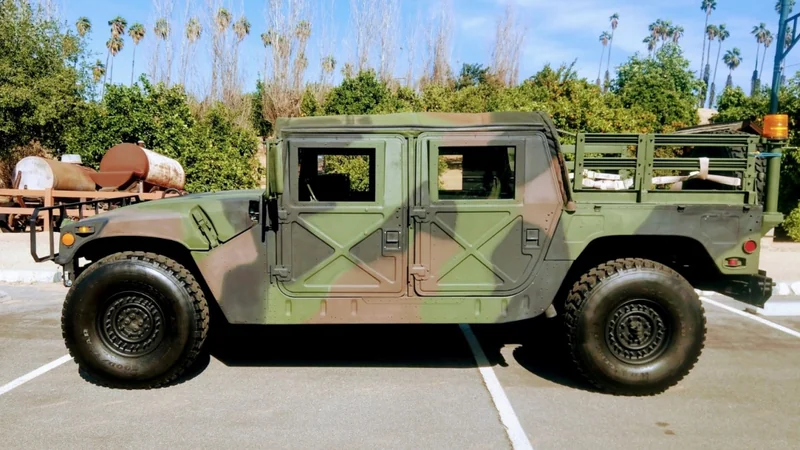 1992 AM General M998 3