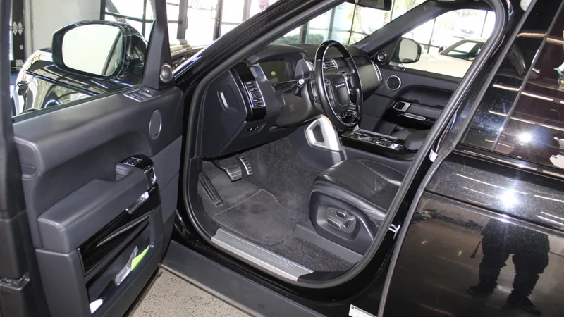 2014 Land Rover Range Rover 13