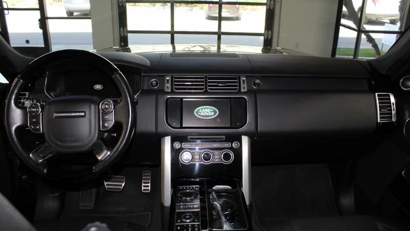 2014 Land Rover Range Rover 15