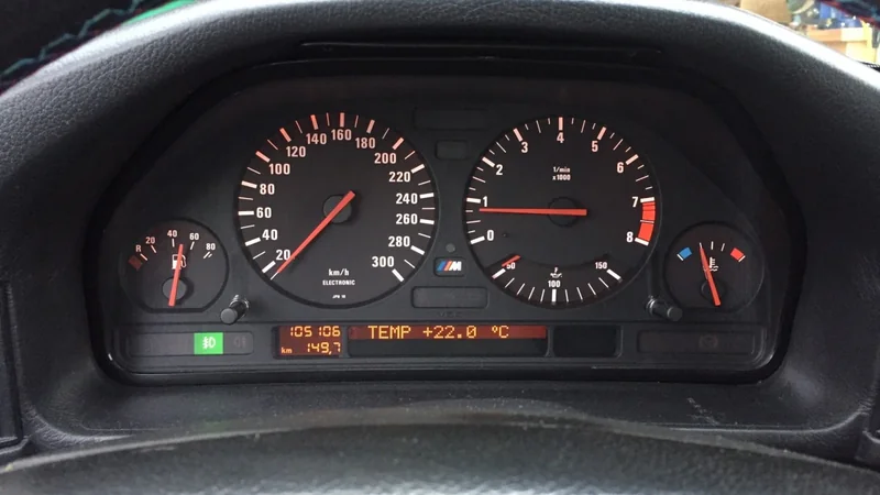 1993 BMW M5