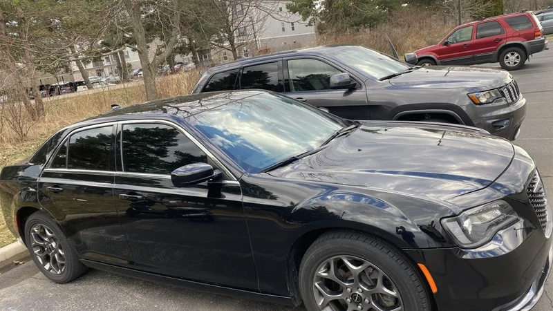 2018 Chrysler 300 3