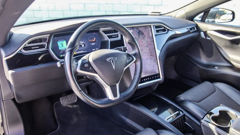2017 Tesla Model S 2