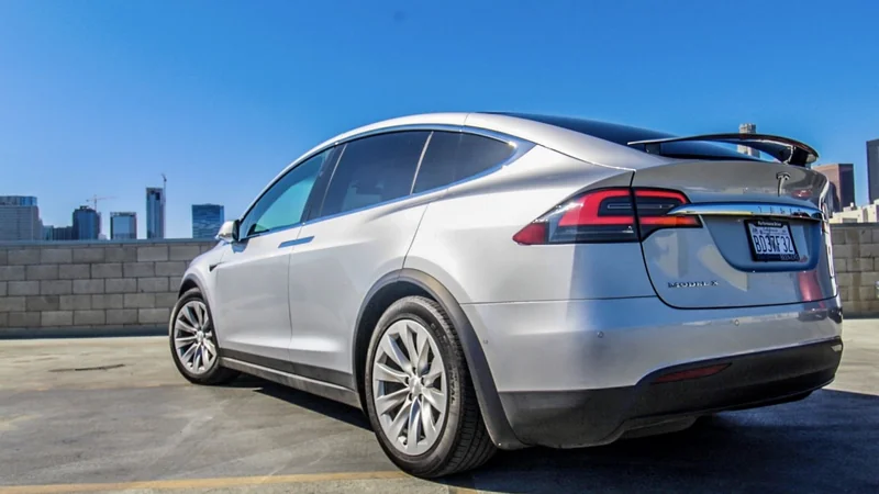2017 Tesla Model X (Truck) 7