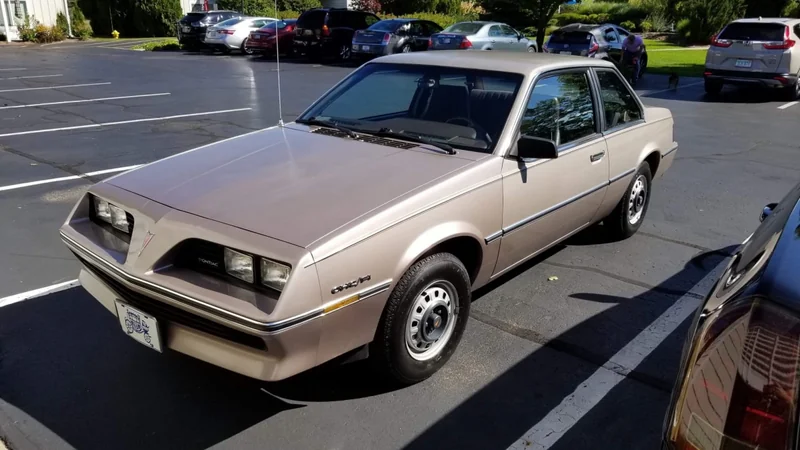 1983 Pontiac J2000 in Ferndale 2