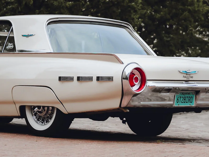 1962 Ford Thunderbird 23