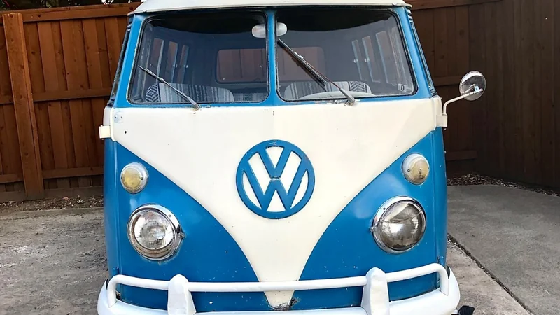 1966 Volkswagen Transporter (Van) 2