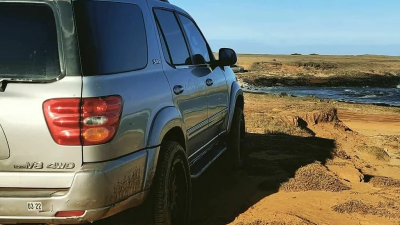 2001 Toyota Sequoia 2