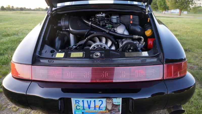 1990 Porsche 911 Carrera 2 13