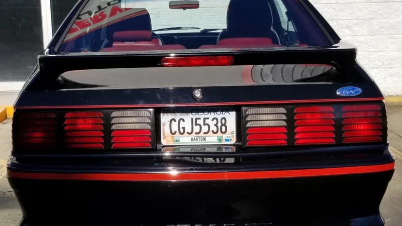 1988 Ford Mustang 2