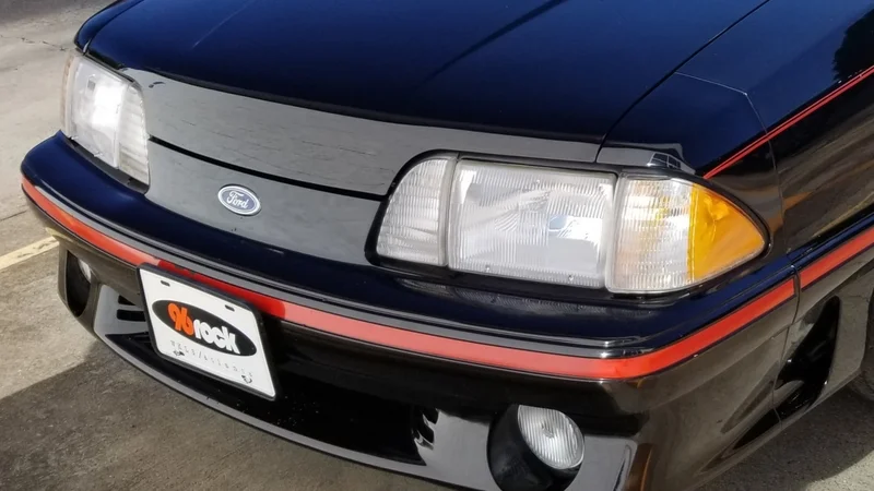 1988 Ford Mustang 3