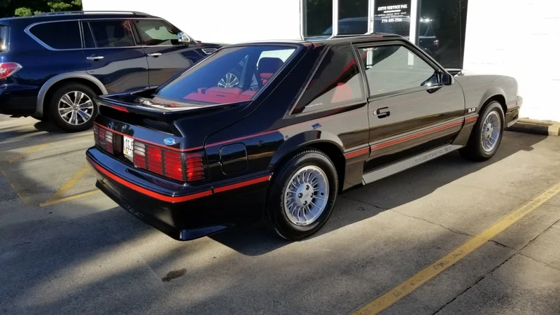 1988 Ford Mustang 5
