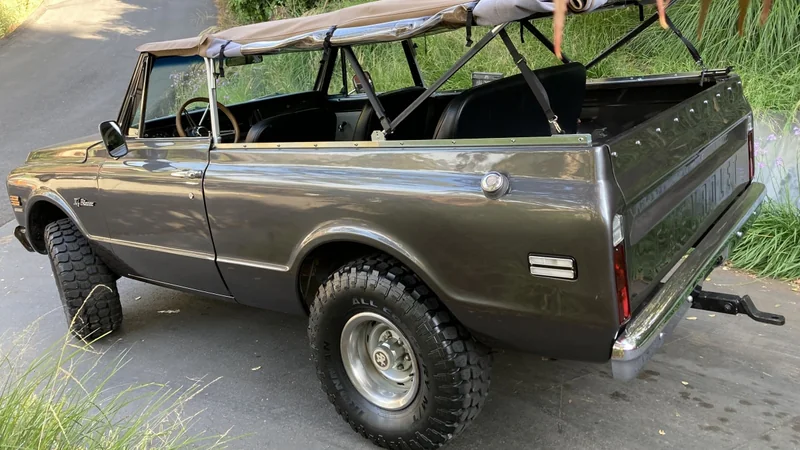1969 Chevrolet K5 Blazer 2
