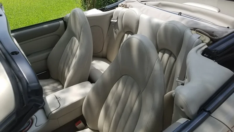 1999 Jaguar XK8 9
