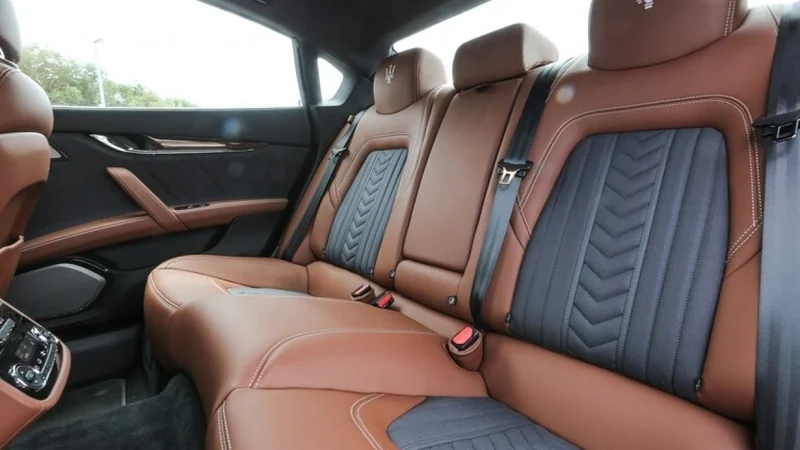2017 Maserati Quattroporte  4