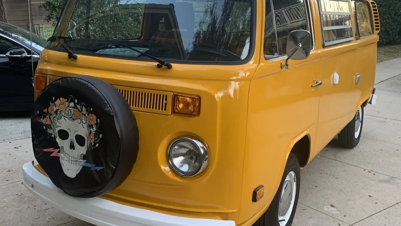 1977 Volkswagen Transporter (Van) 2