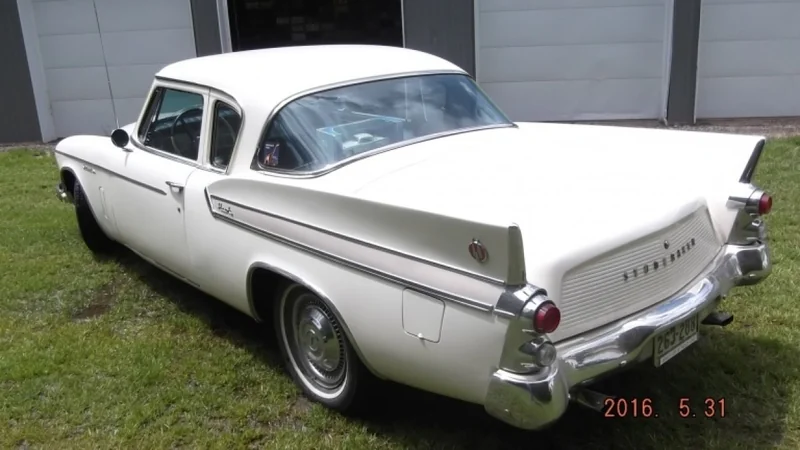 1961 Studebaker Hawk 2