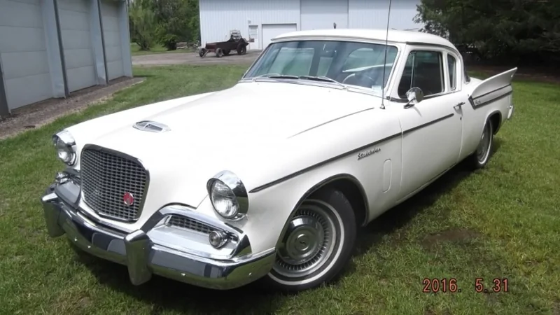 1961 Studebaker Hawk 4