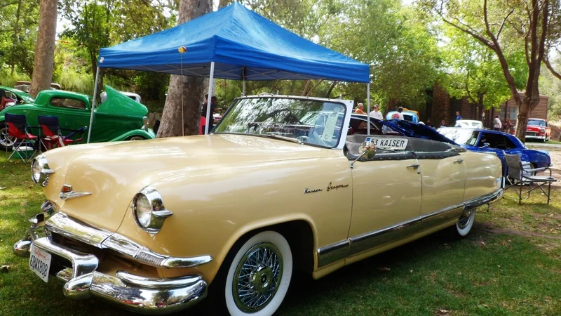 1953 Kaiser Dragon 3