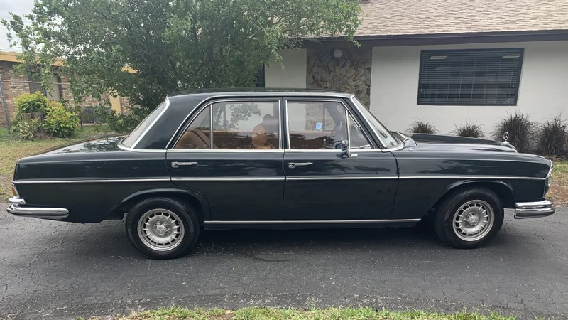 1972 Mercedes-Benz 280S 2