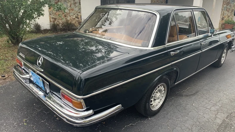 1972 Mercedes-Benz 280S 3