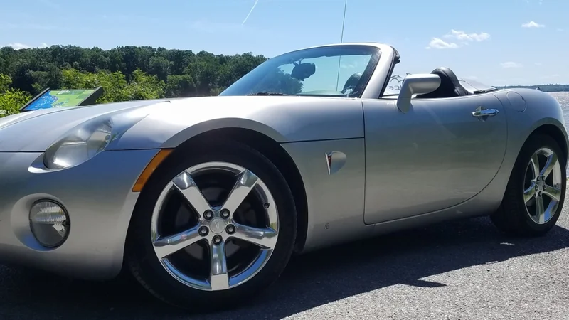 2008 Pontiac Solstice 7