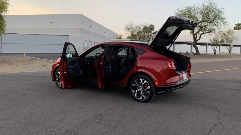 2021 Ford Mustang Mach E 2