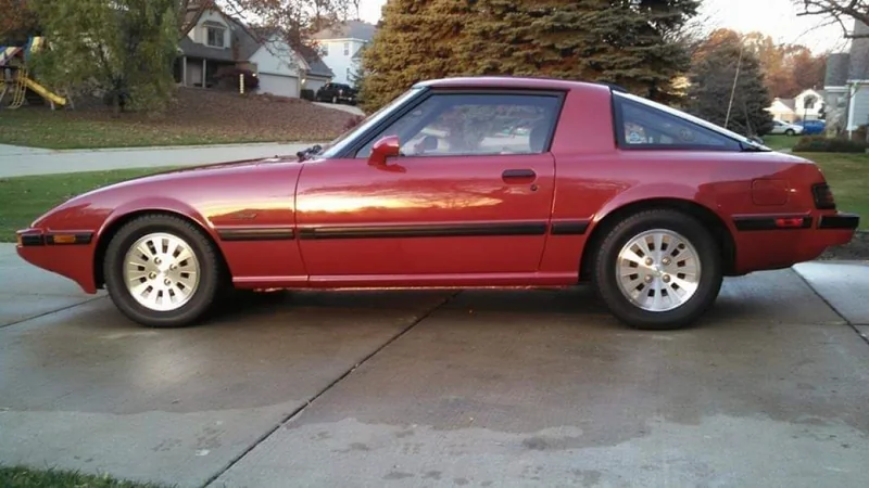 1985 Mazda RX-7 3