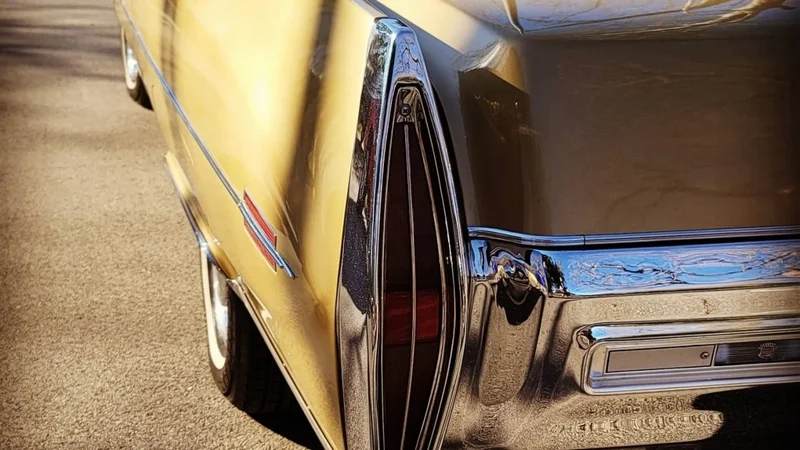 1971 Cadillac DeVille 2