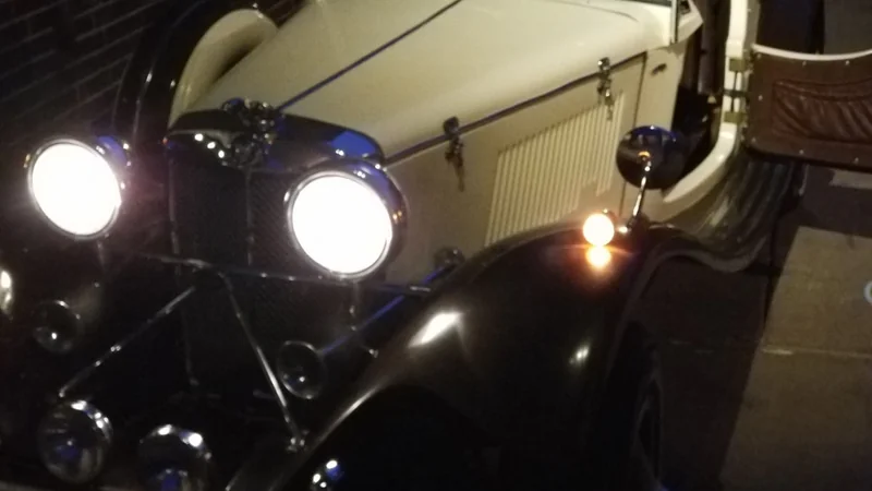 1939 Jaguar SS100 duke 14