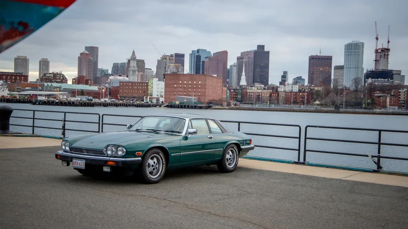 1984 Jaguar XJS 13