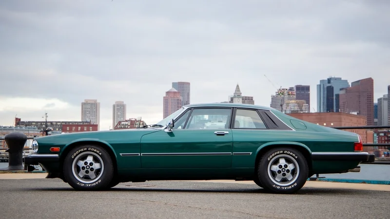 1984 Jaguar XJS 17
