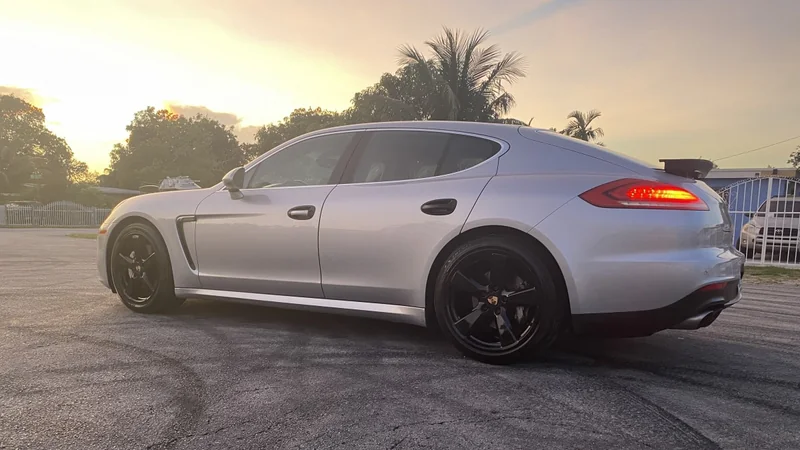 2014 Porsche Panamera 3