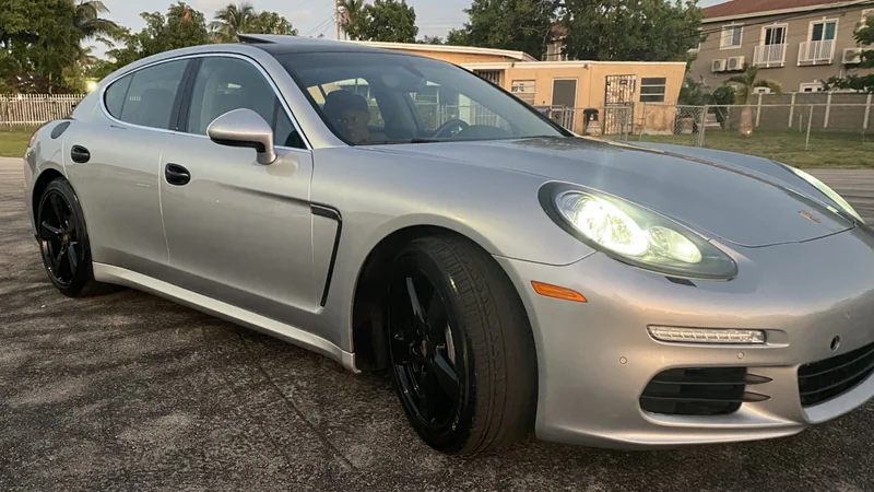 2014 Porsche Panamera 7
