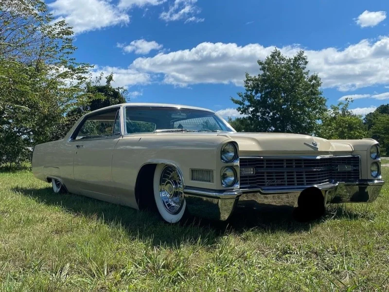 1966 Cadillac Coupe DeVille 3