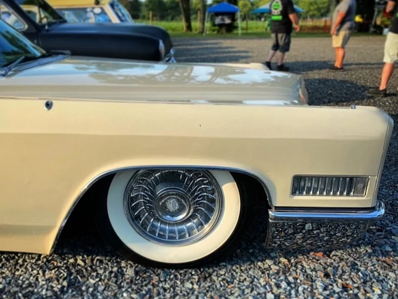 1966 Cadillac Coupe DeVille 6