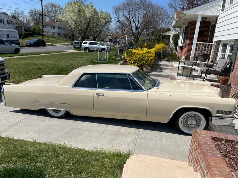 1966 Cadillac Coupe DeVille 8