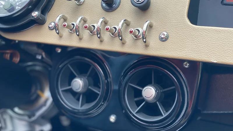 2019 Vanderhall Venice GT 8