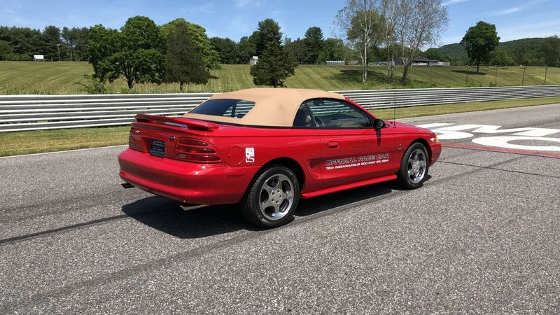 1994 Ford Mustang 3