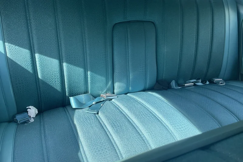 1966 Cadillac Calais 4door Pilar sedan 7
